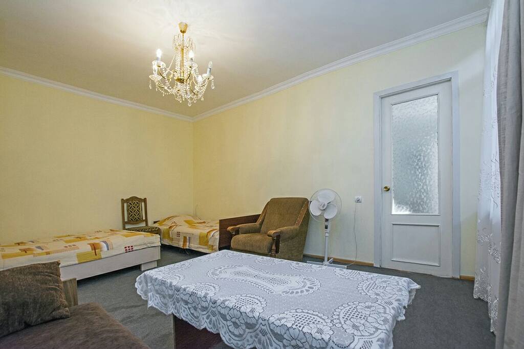 Living room/bedroom