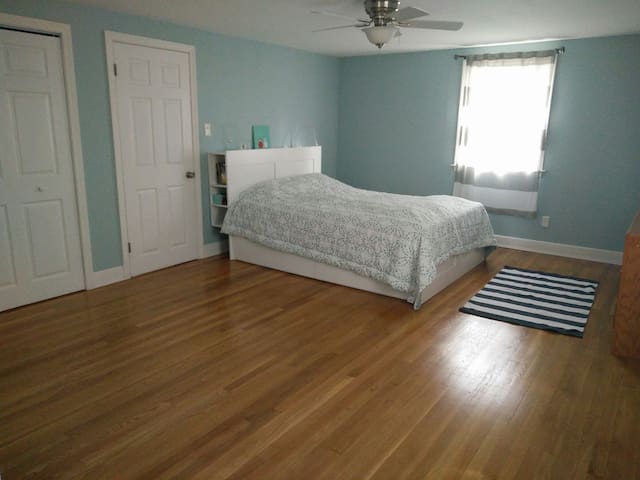 Spacious Two-Bed Bedroom at a Convenient Location