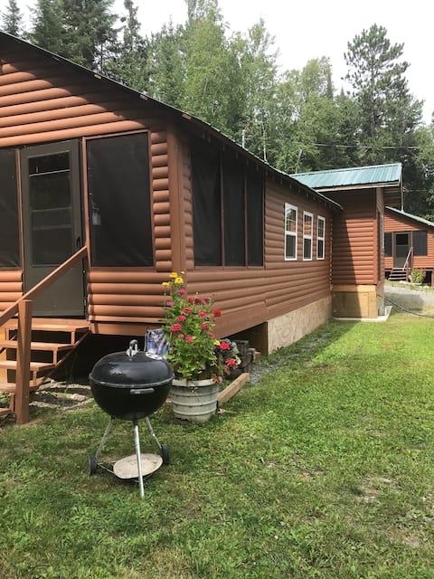 Cabin 3 Sauna. Hot Tub, Lakeview, Sioux Narrows-NF