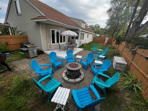 Beach Retreat with Free Play Game Room. 9 Beds