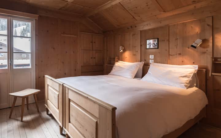 Kati i parë - Dhomë gjumi martesore