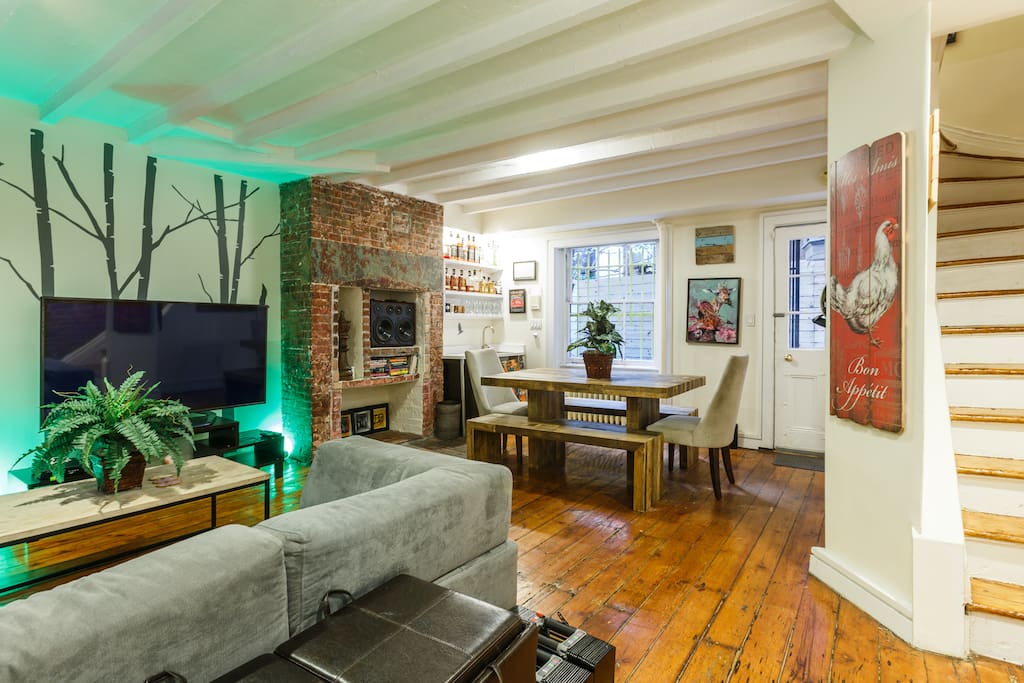 This is the view when you walk into the house from street level.