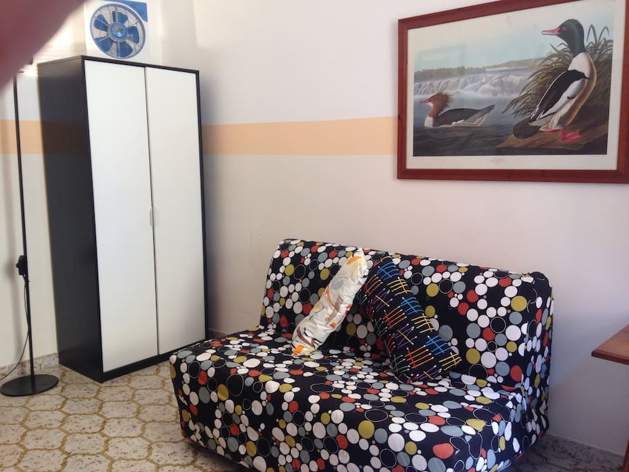 Sofa-bed closed