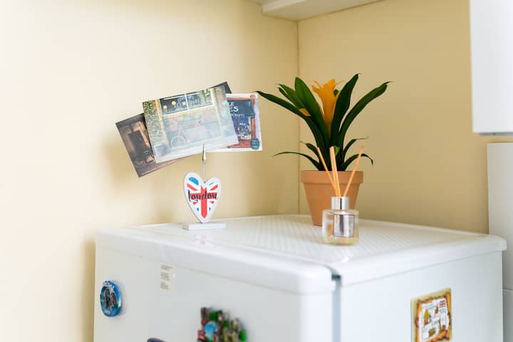 Bright & spacious apartment - 5' to Covent Garden