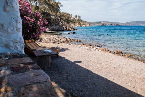 "Grandfather's hut" (Patmos)