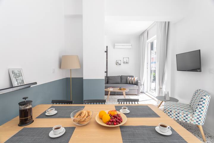 2BDR DESIGNER APT3 w/TERRACE&ROOF ACCESS ACROPOLIS gallery image 4