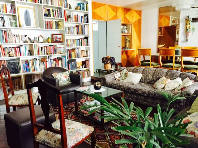 200M² EM COPACABANA A 40 M DA PRAIA gallery image 3