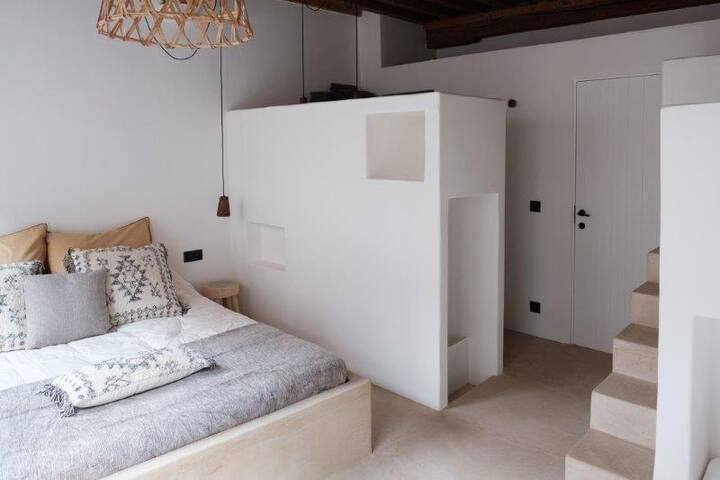 Complete house | 14 people | Antwerp City Center gallery image 5