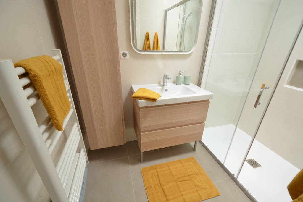 Salle de Bains Chambre 1