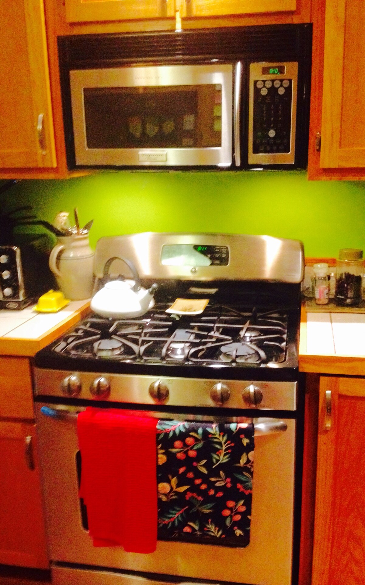 Monthly rental. Fab, Fun space!