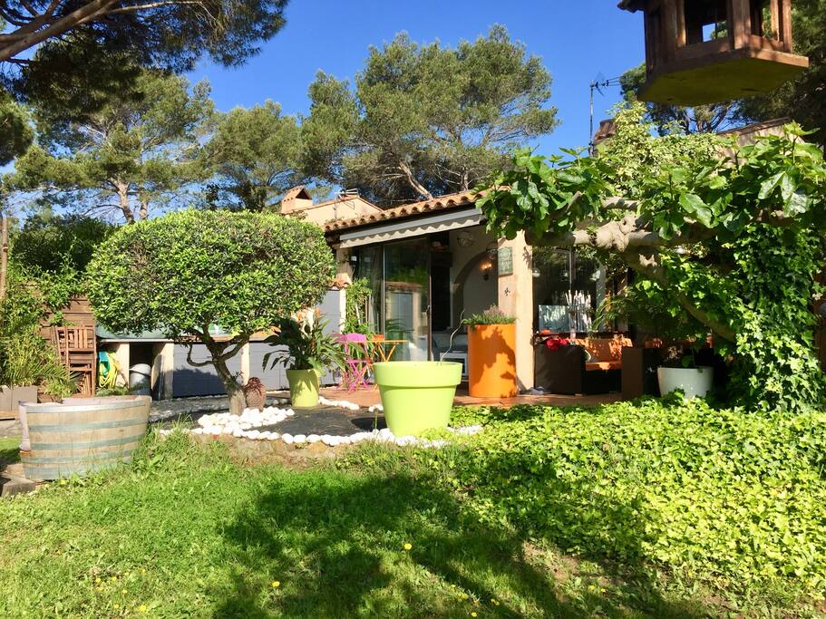 Vue du logement du jardin
