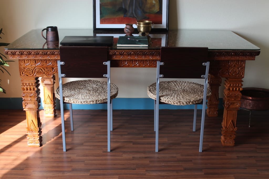 Need to write a letter or send that quick email out? Perfect place to do it!