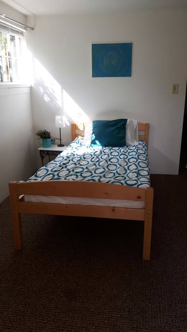 2nd bedroom twin bed