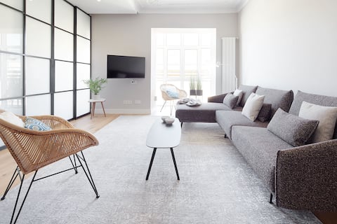 Popular Airbnb listing: Luxury apartment in downtown - 5 min to the beach in Gipuzkoa