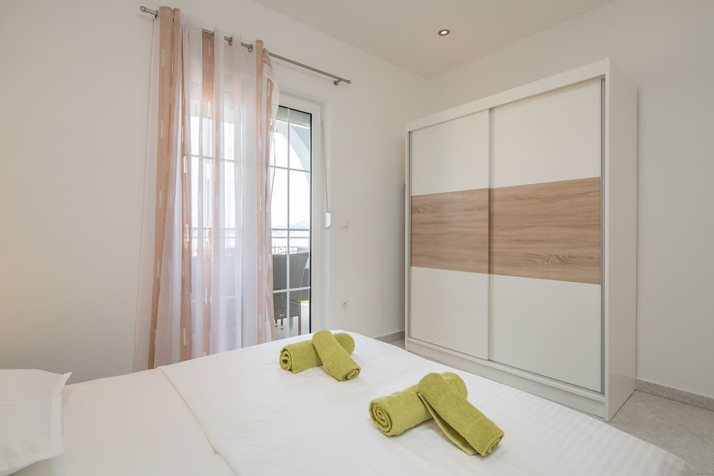 Bedroom with double bed