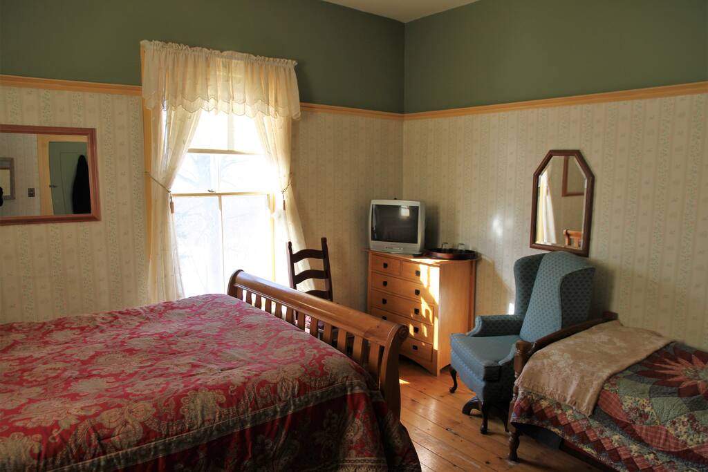 Twin Bed for extra person