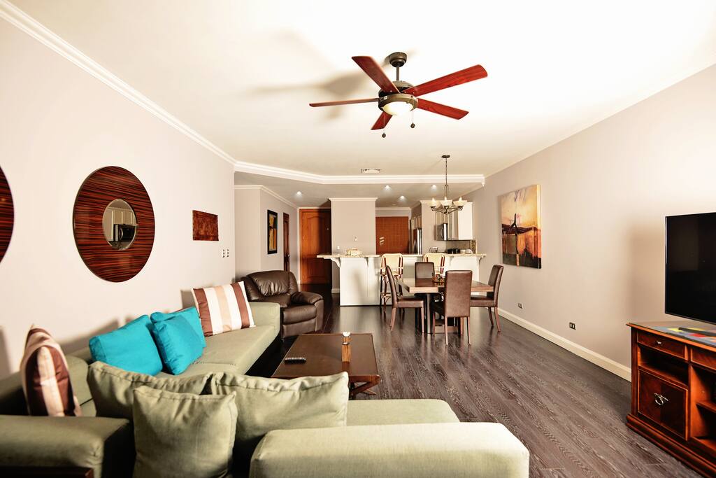 Couch,Furniture,Cabinet,Sideboard,Bedroom