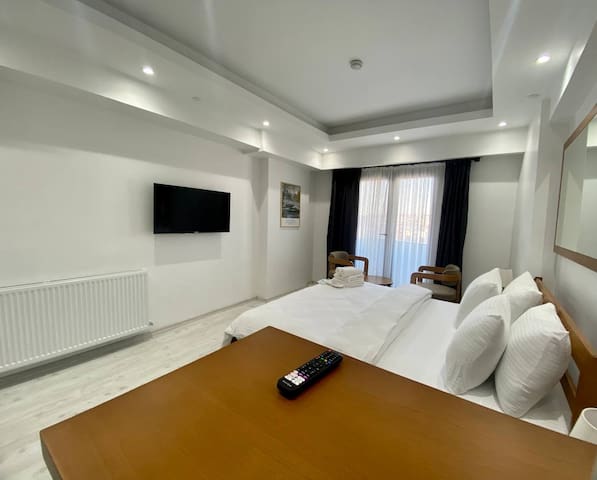Nostalgia Hotel managed Airbnb listing 3
