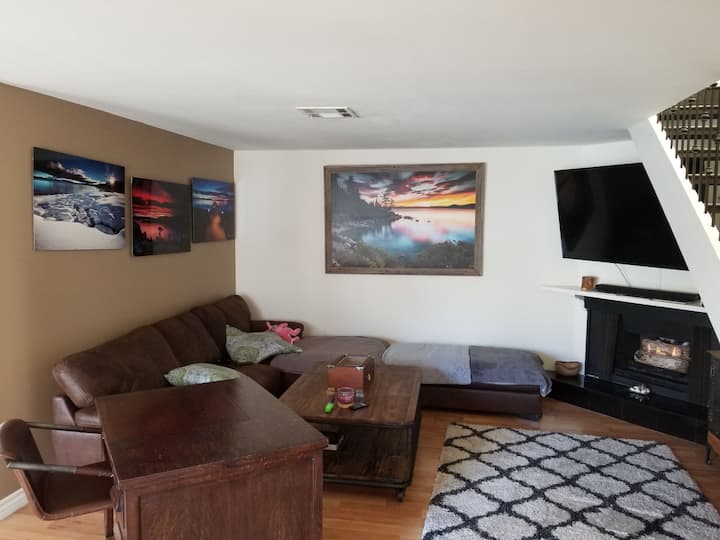 Great Townhome Across From Westlake Lake - Thousand Oaks, CA