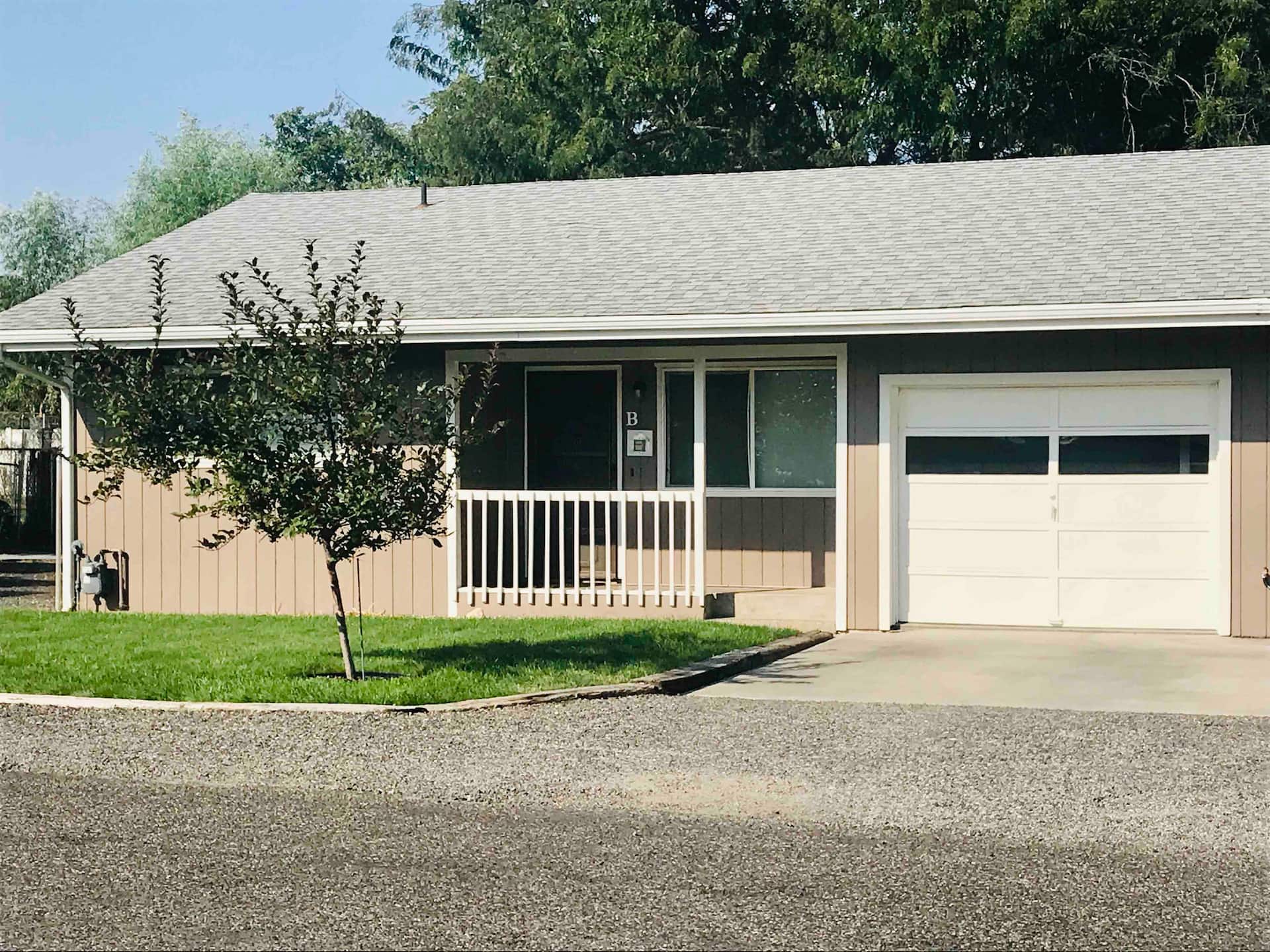 Beautiful, Cozy Clarkston Heights Home