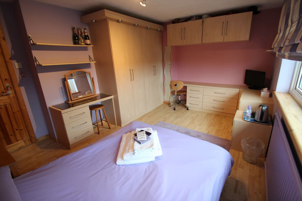 spacious room