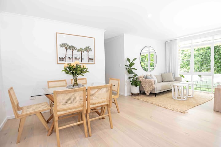 Beachside, Modern 3 Bedroom, 2 Car Parks & quiet