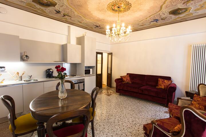 Ca’ Nal A – BIG LUXURY APARTMENT RIALTO / S.MARCO gallery image 5