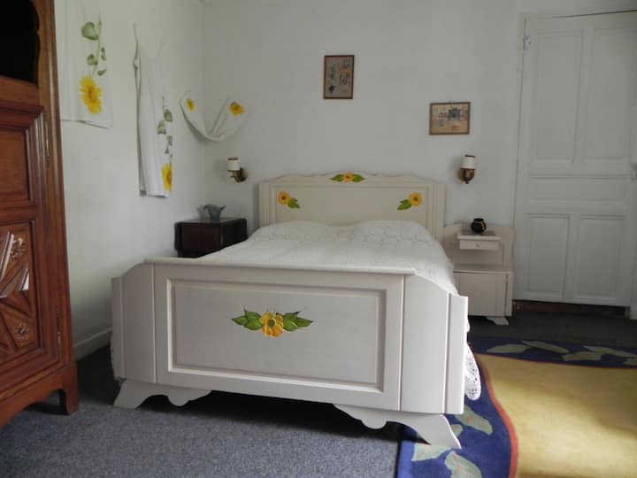 Сончогледи (насликани од „Добра мајка“): приземје