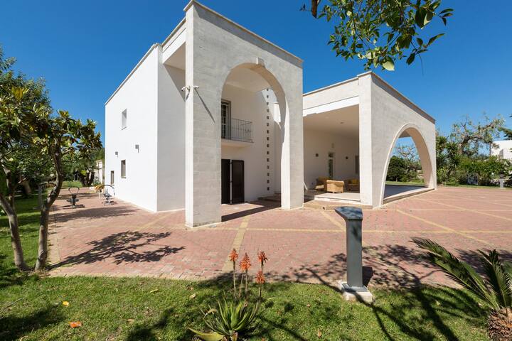 Villa Emary by Perle di Puglia gallery image 3