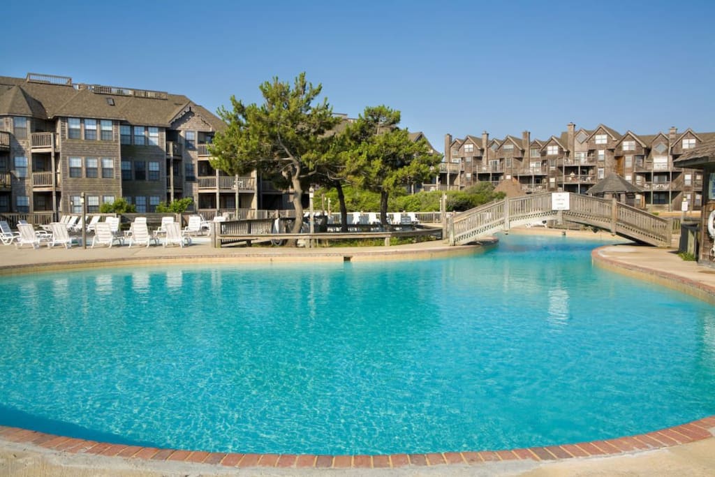 Duck (OBX) 3 BR Resort Condo Pool, Beach, Tennis Condominiums for