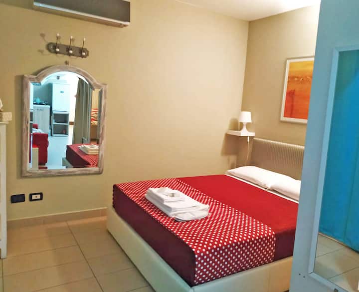 חדר שינה כפול עם מיזוג אוויר