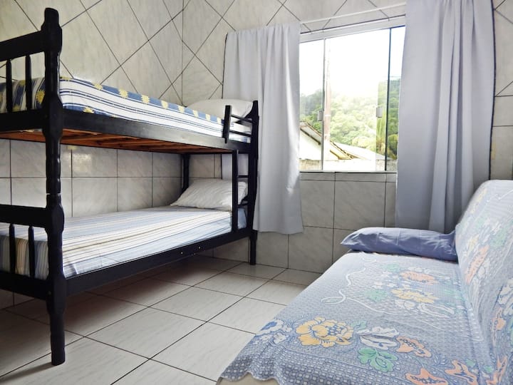 ห้อง 2 มี 3 เตียง