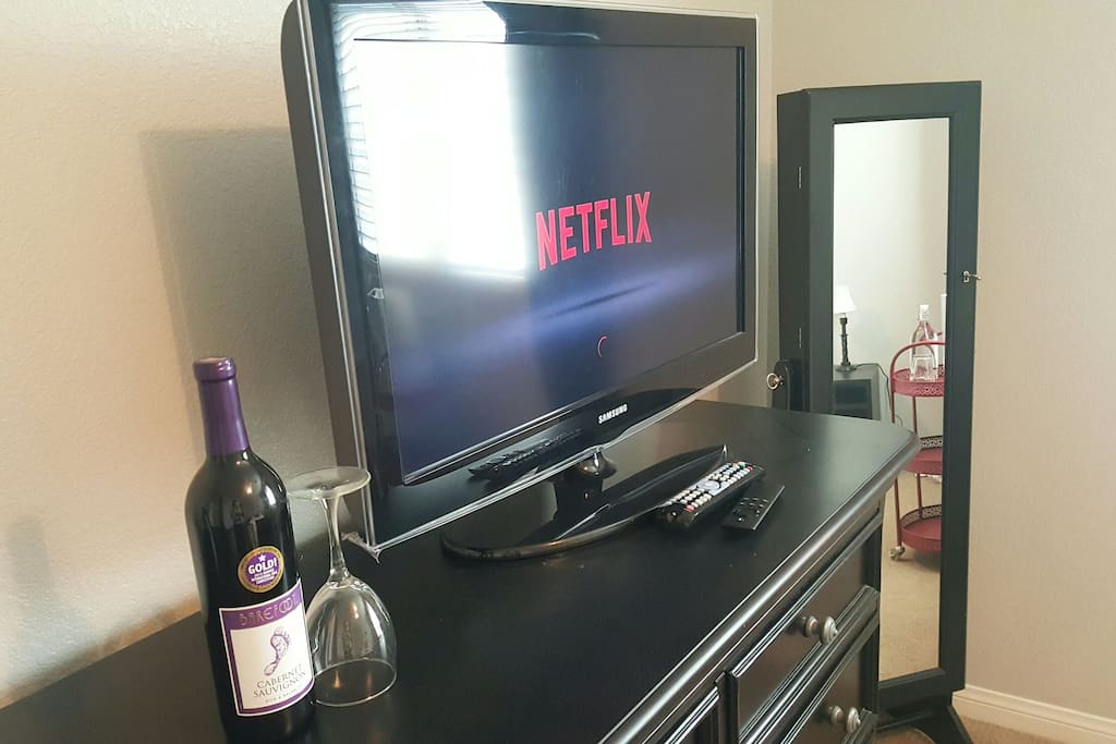 Complimentary Netflix, hulu, Amazon video etc.