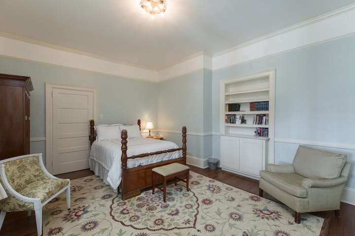 Another view of the bedroom at Bennett