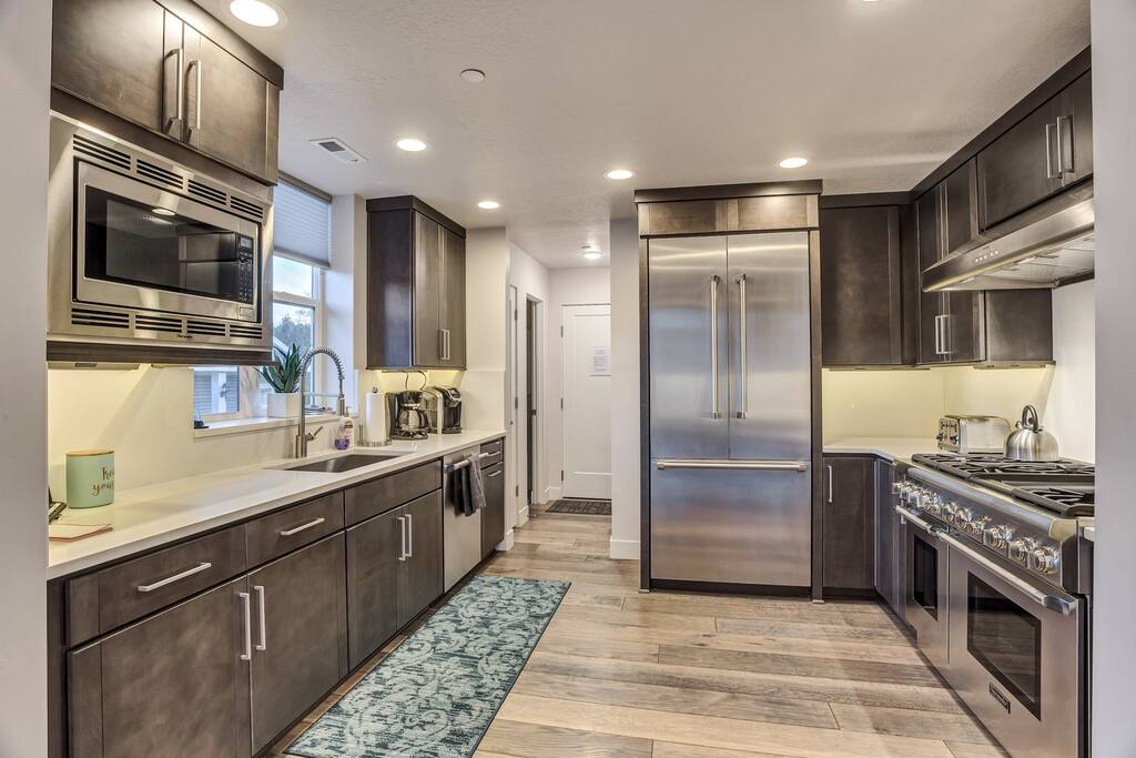 Commercial grade kitchen with everything you need to make culinary magic happen
