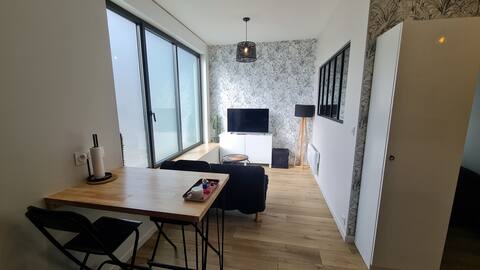 Cozy T1, city center with private parking