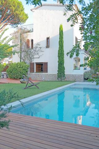 Casa familiar con jardín y piscina en Llafranc gallery image 5