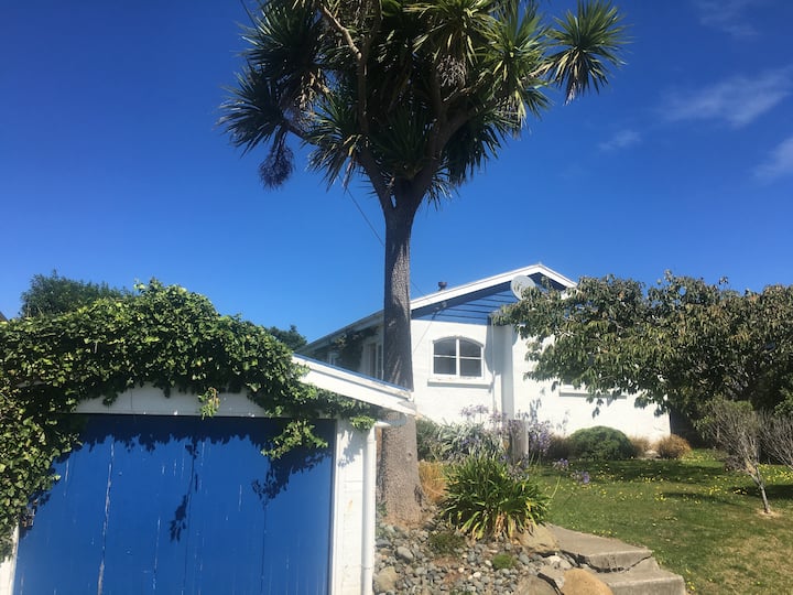 Riverton / Aparima Holiday Rentals & Homes Southland, New Zealand