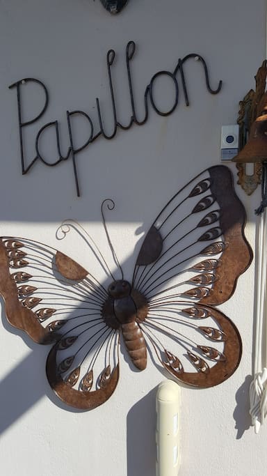 Papillon Guest Suite