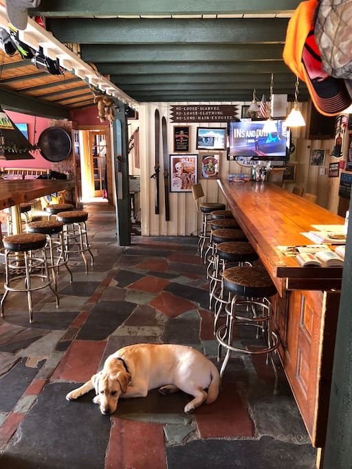 Bar