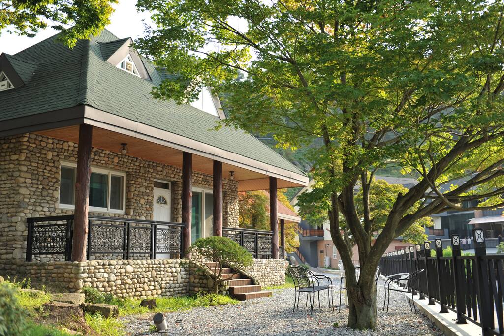 Pinetree House