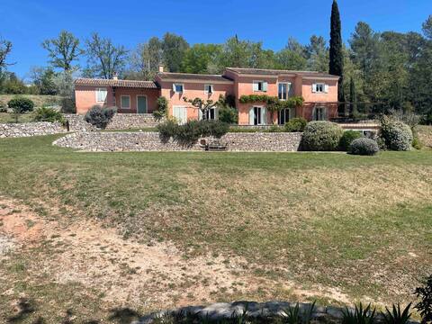 Mas Divazur, family home in the heart of the Var