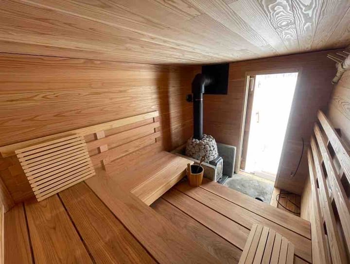 Kannon Sauna "Experience the Real Farm life!"