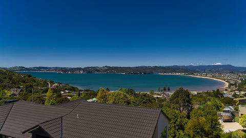 Top performing Airbnb: Ocean View - with WIFI in Whitianga