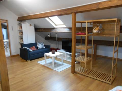 Annonce Airbnb populaire: Large independent apartment on the 1st floor House à Seine Et Marne