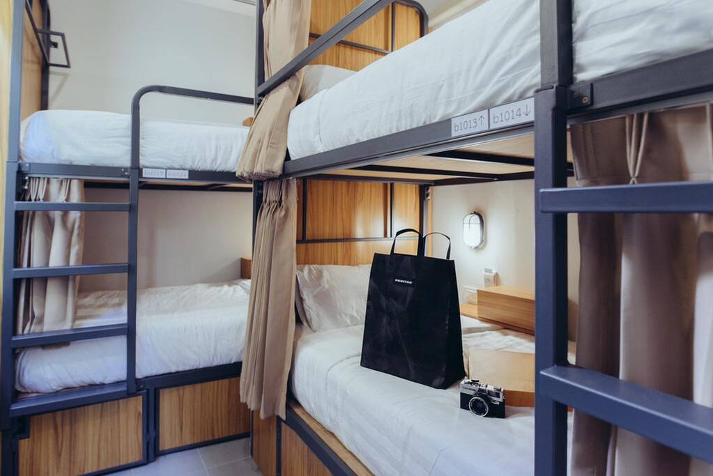 4 Bunk Bed Mixed Dorm