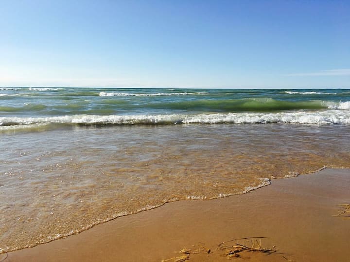 Short Walk To Private Lake Michigan Beach - Pentwater, MI