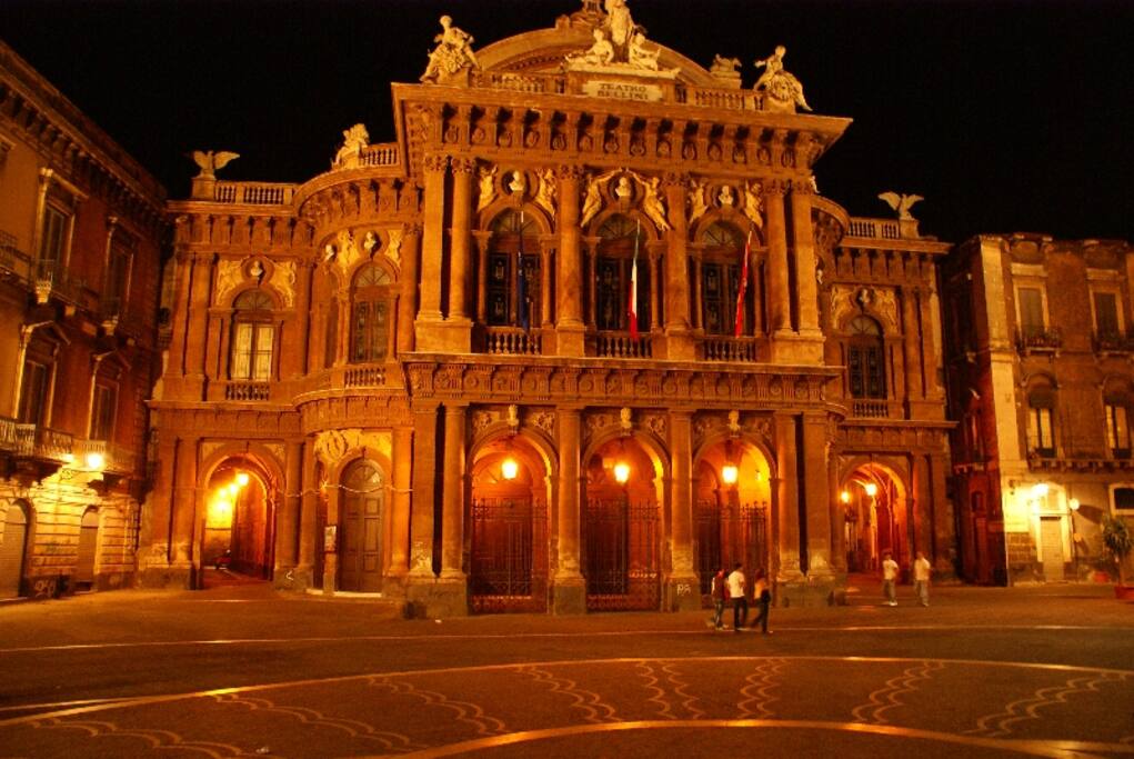 Esterno appartamento, Piazza Teatro Massimo Vincenzo Bellini