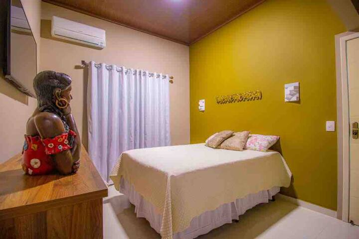 Suite 2 - with air conditioning and tv.