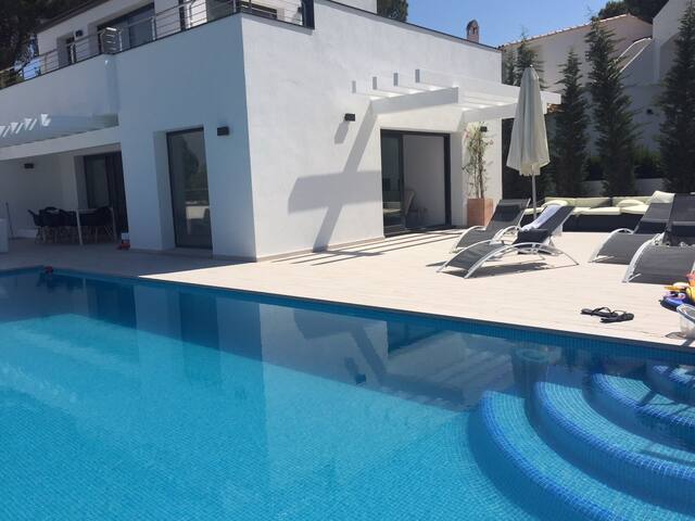 Maison plage a pied gallery image 2